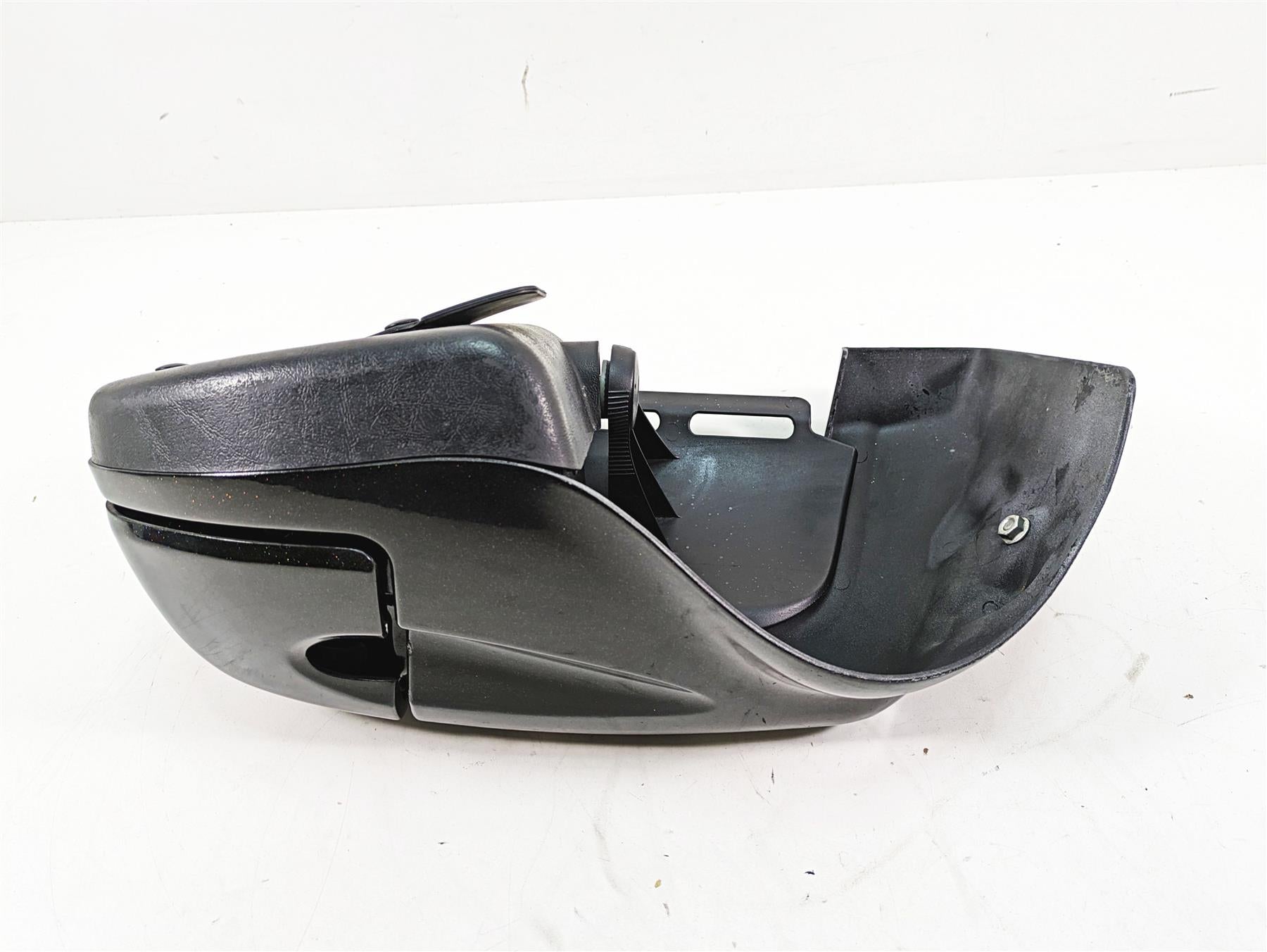 2011 Harley Touring FLTRU Road Glide Left Lower Leg Wind Fairing Cover 58816-05 {{ shop.shopifyCountryName }} - Mototech271