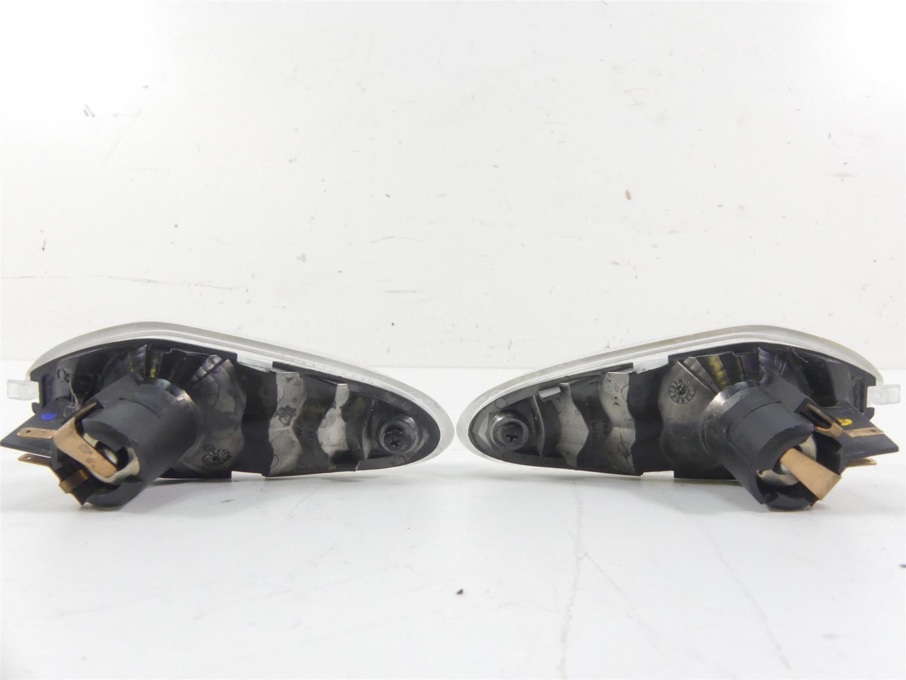 2014 Ducati Hypermotard 821 SP Handguard Blinker Turn Signal Set 46029911B {{ shop.shopifyCountryName }} - Mototech271