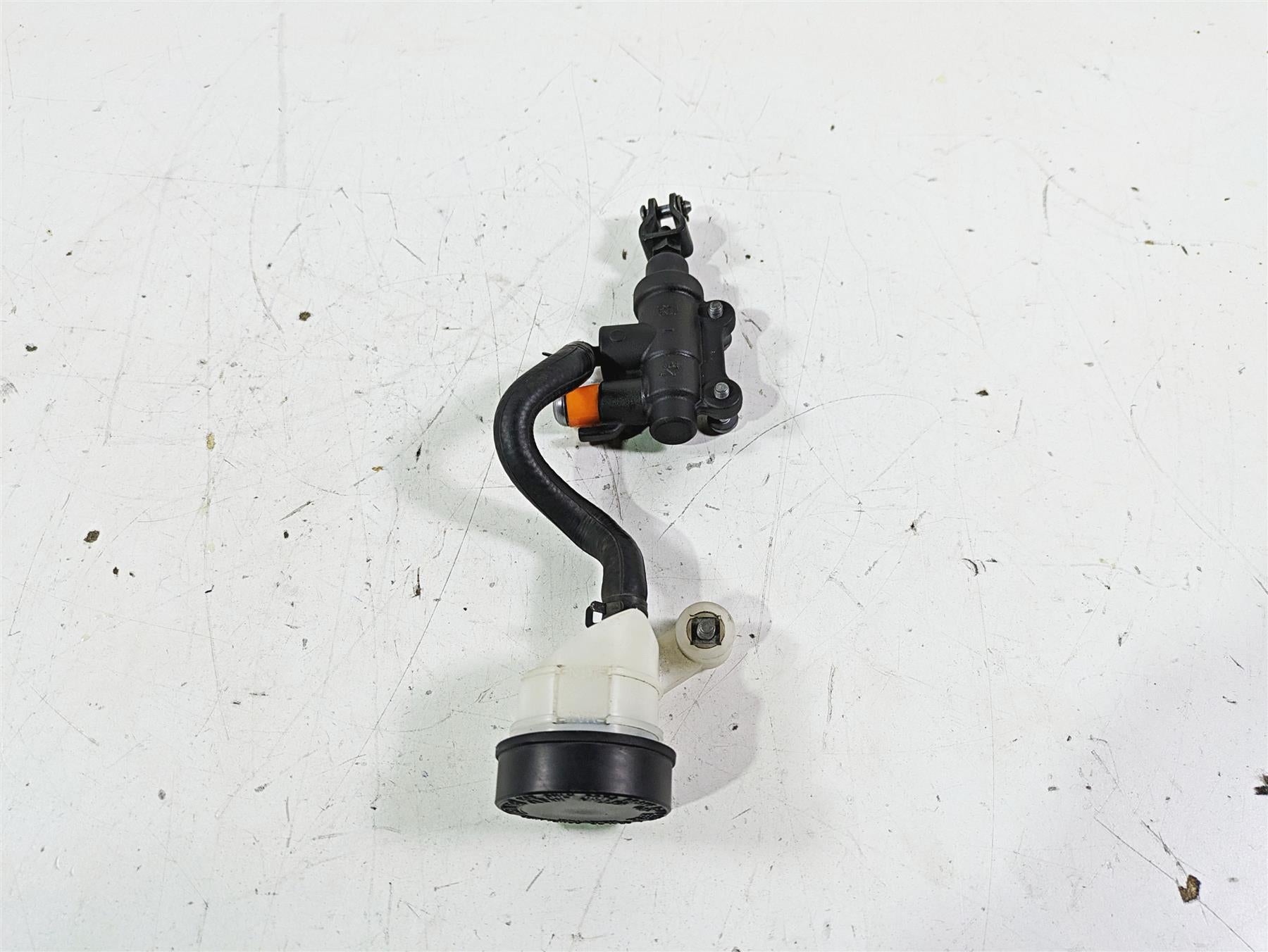 2014 BMW R1200 RT RTW K52 Nissin Rear Brake Master Cylinder 1/2" 34318522398 {{ shop.shopifyCountryName }} - Mototech271