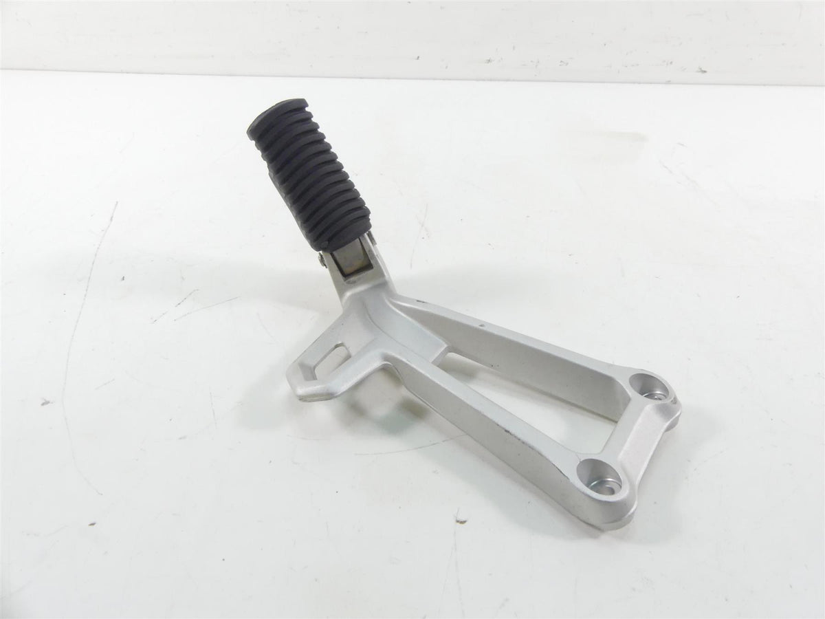 2020 BMW F850 GS K81 Rallye Right Rear Passenger Footpeg Foot Peg 46718564827 {{ shop.shopifyCountryName }} - Mototech271