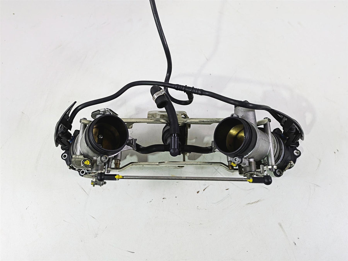 2016 Moto Guzzi Stelvio 1200 8V NTX Throttle Body Fuel Injection Set 880270 {{ shop.shopifyCountryName }} - Mototech271
