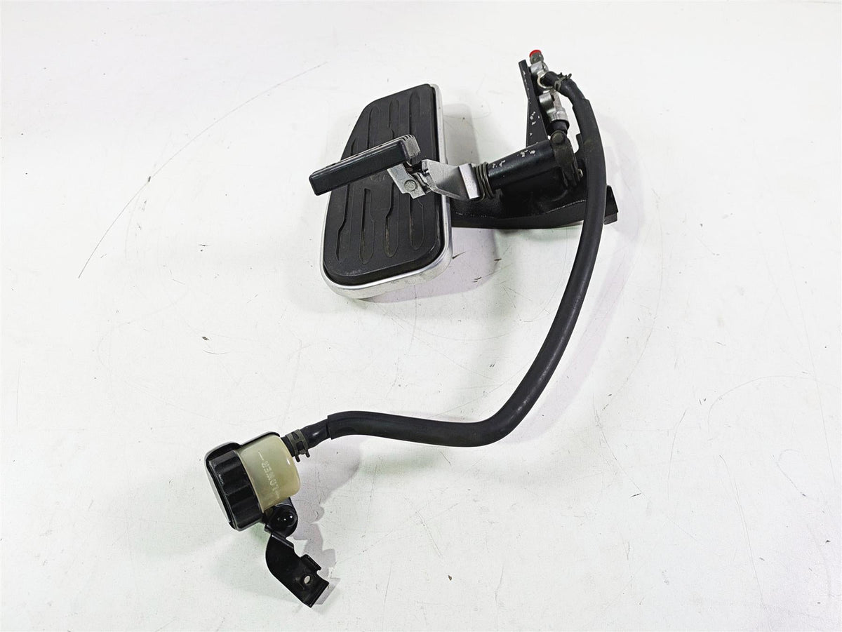 2004 Yamaha XVZ1300 Royal Star Right Floorboard & Brake Pedal Set 4XY-27420-10 {{ shop.shopifyCountryName }} - Mototech271