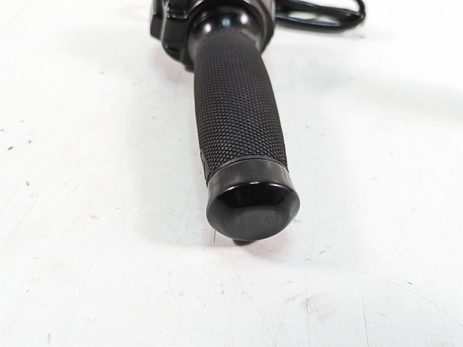 2020 Harley Softail FXBB Street Bob Right Hand Control Switch - Read 71500462 {{ shop.shopifyCountryName }} - Mototech271