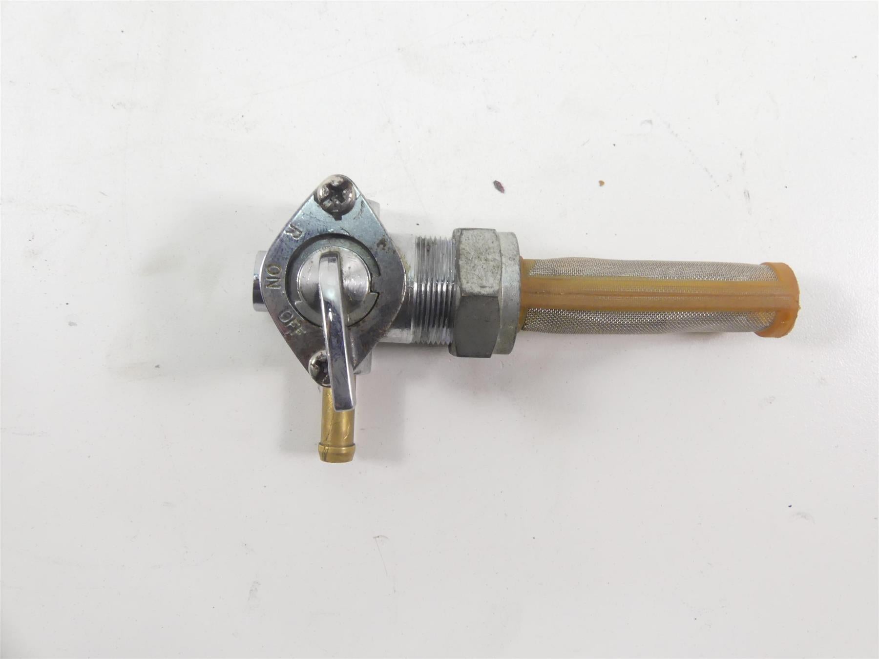 1999 Harley FXSTS Softail Springer Fuel Gas Petrol Valve Petcock 61338-94D {{ shop.shopifyCountryName }} - Mototech271