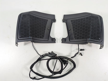 2011 Victory Cross Country Trunk Speaker & Cover Set 5438425 {{ shop.shopifyCountryName }} - Mototech271