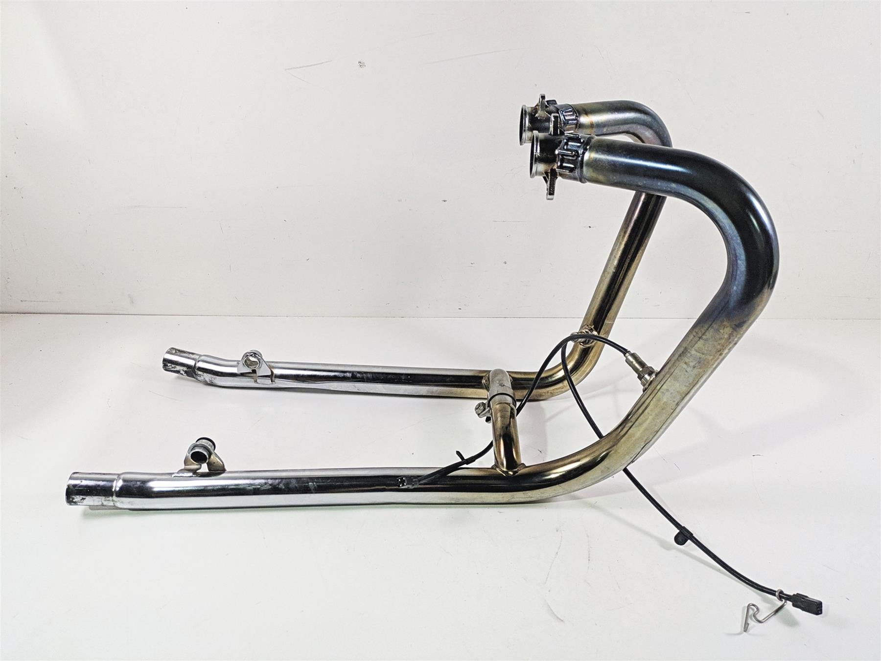 2013 Triumph Bonneville Stock Exhaust Header Set T2206220 T2206225 {{ shop.shopifyCountryName }} - Mototech271