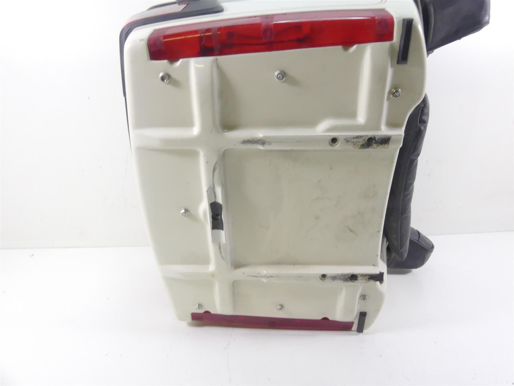 1999 Harley Touring FLHTCUI Electra Glide Rear Trunk Tour Pak - Read 53117-97 {{ shop.shopifyCountryName }} - Mototech271
