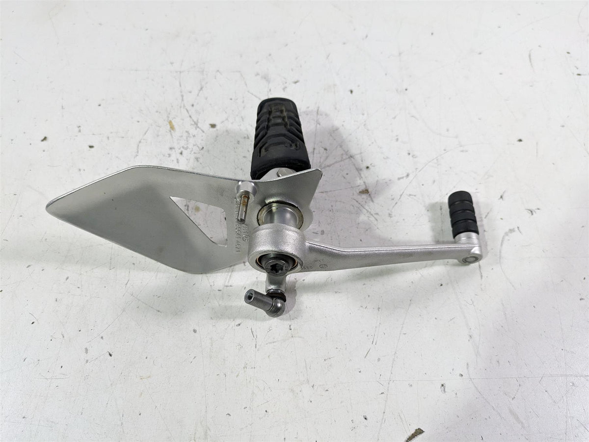 2022 BMW R1250 RT K052 Left Front Footpeg Foot Peg & Shifter Set 46718560382 {{ shop.shopifyCountryName }} - Mototech271