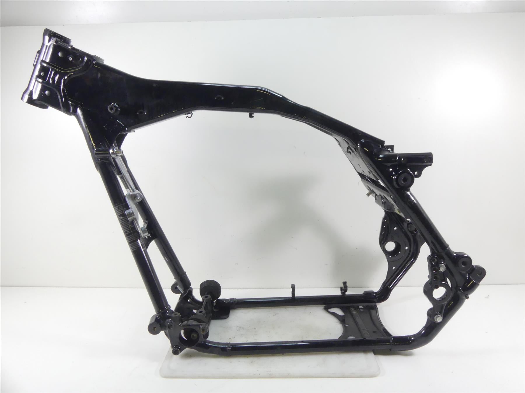 2010 Harley Touring FLHX Street Glide Straight Main Frame Chassis + Louisiana Salvage Title 47900-11