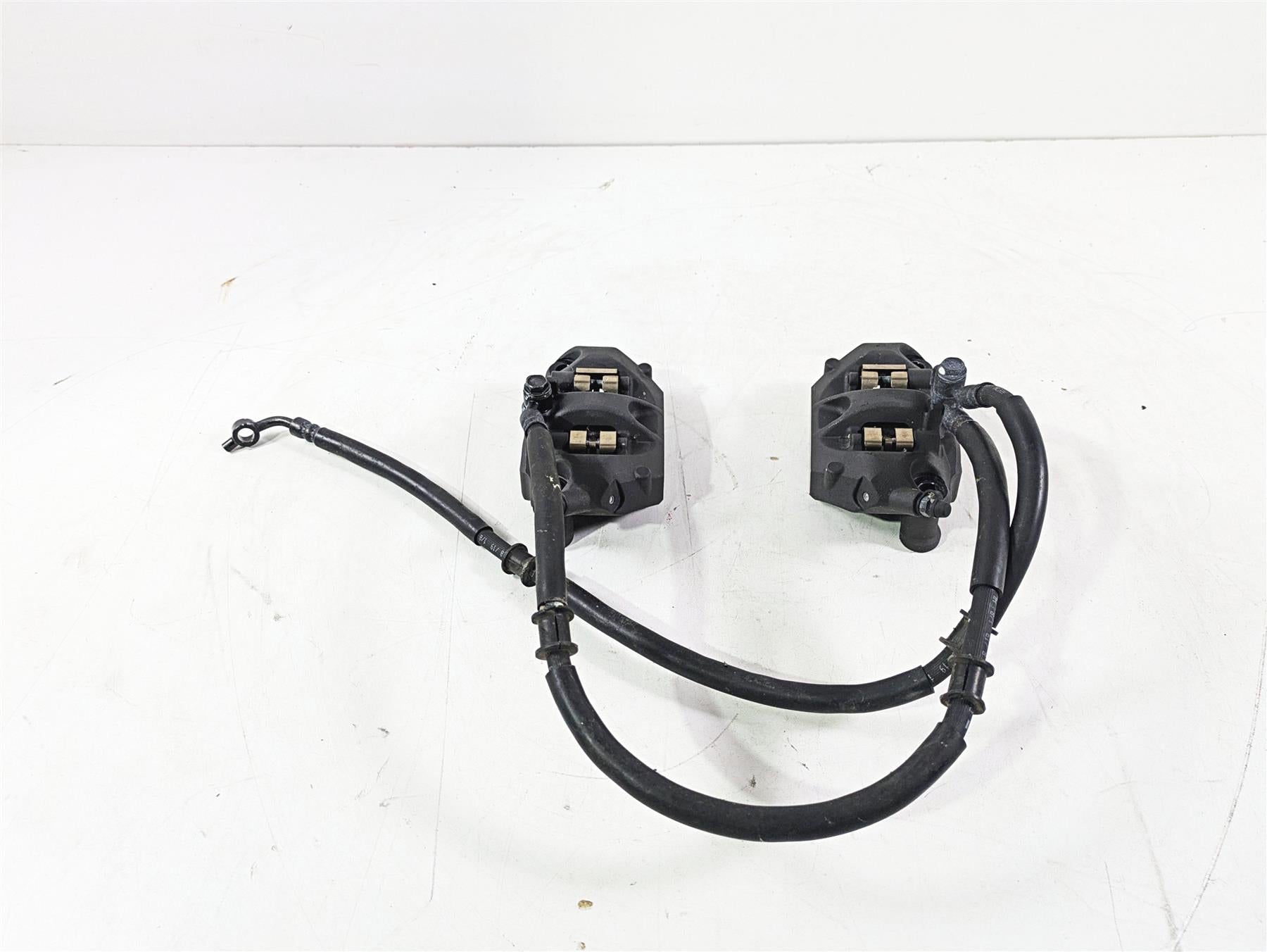 2020 Kawasaki ZX6R Ninja Front Brake Caliper Set Nissin 108mm 43080-0111-DJ {{ shop.shopifyCountryName }} - Mototech271