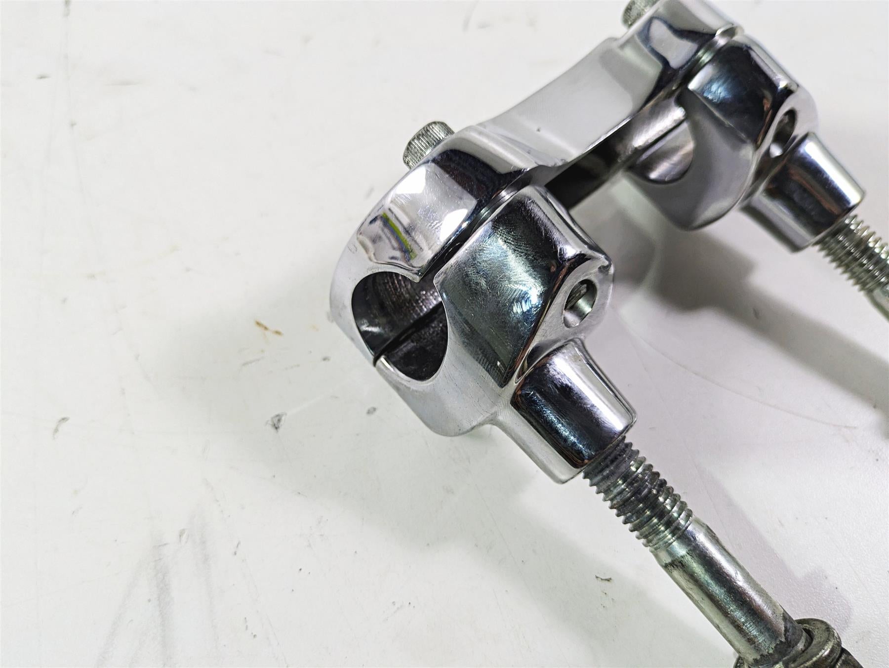 2004 Harley FLSTCI Softail Heritage Handlebar Holder Riser Set 56567-86B {{ shop.shopifyCountryName }} - Mototech271