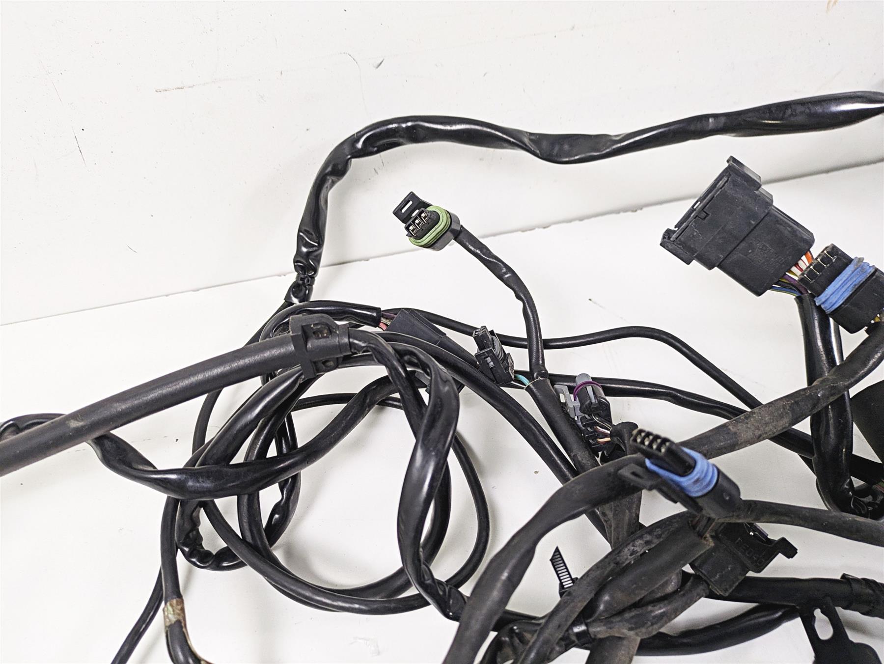 2003 Harley Touring FLHTCUI E-Glide 100th Main Wiring Harness - No Cuts 70985-03 {{ shop.shopifyCountryName }} - Mototech271