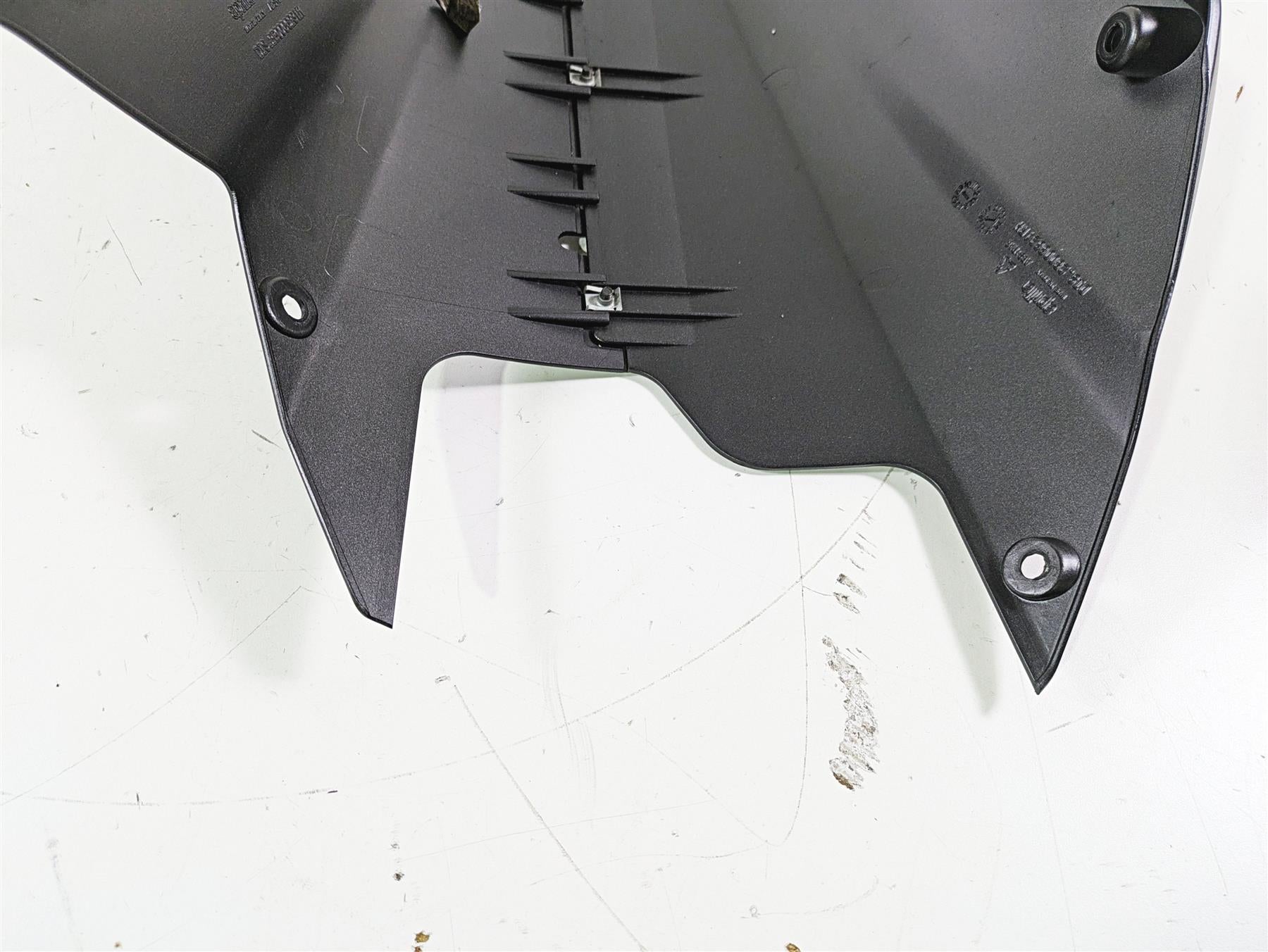 2021 Aprilia RS660 Lower Spoiler Belly Fairing Cover Set Gray 2B006623 2B006624 {{ shop.shopifyCountryName }} - Mototech271