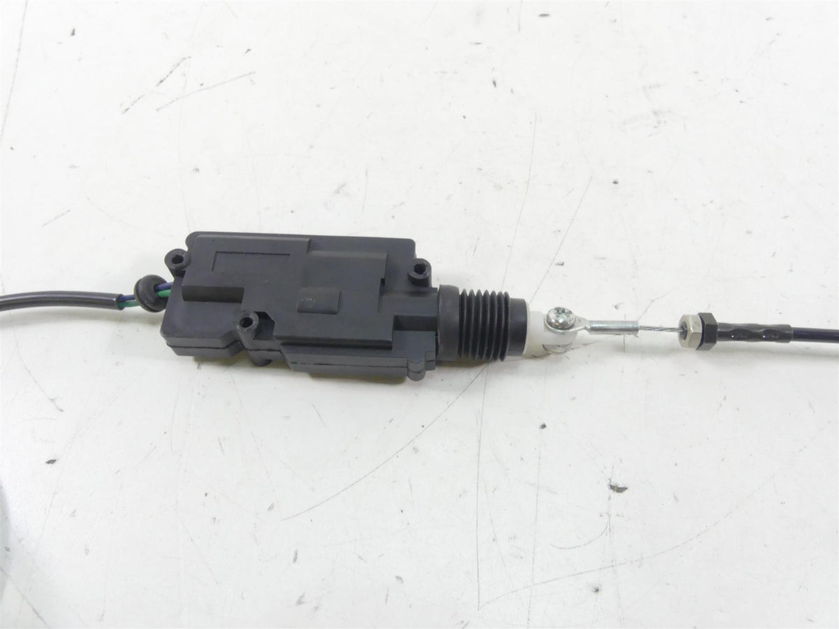 2007 Harley FLHTCU SE2 CVO Electra Glide Left Saddle Bag Actuator 79156-07 {{ shop.shopifyCountryName }} - Mototech271