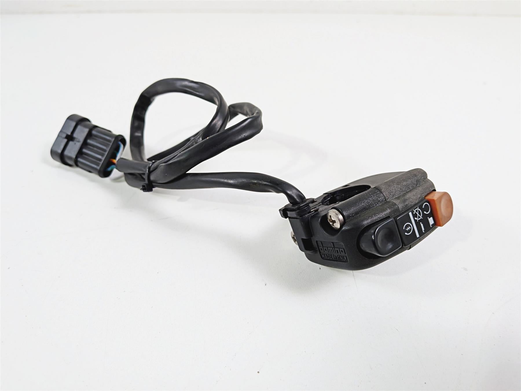 2008 Aprilia RSVR 1000 Factory Right Hand Control Switch Start Stop AP8118637 {{ shop.shopifyCountryName }} - Mototech271