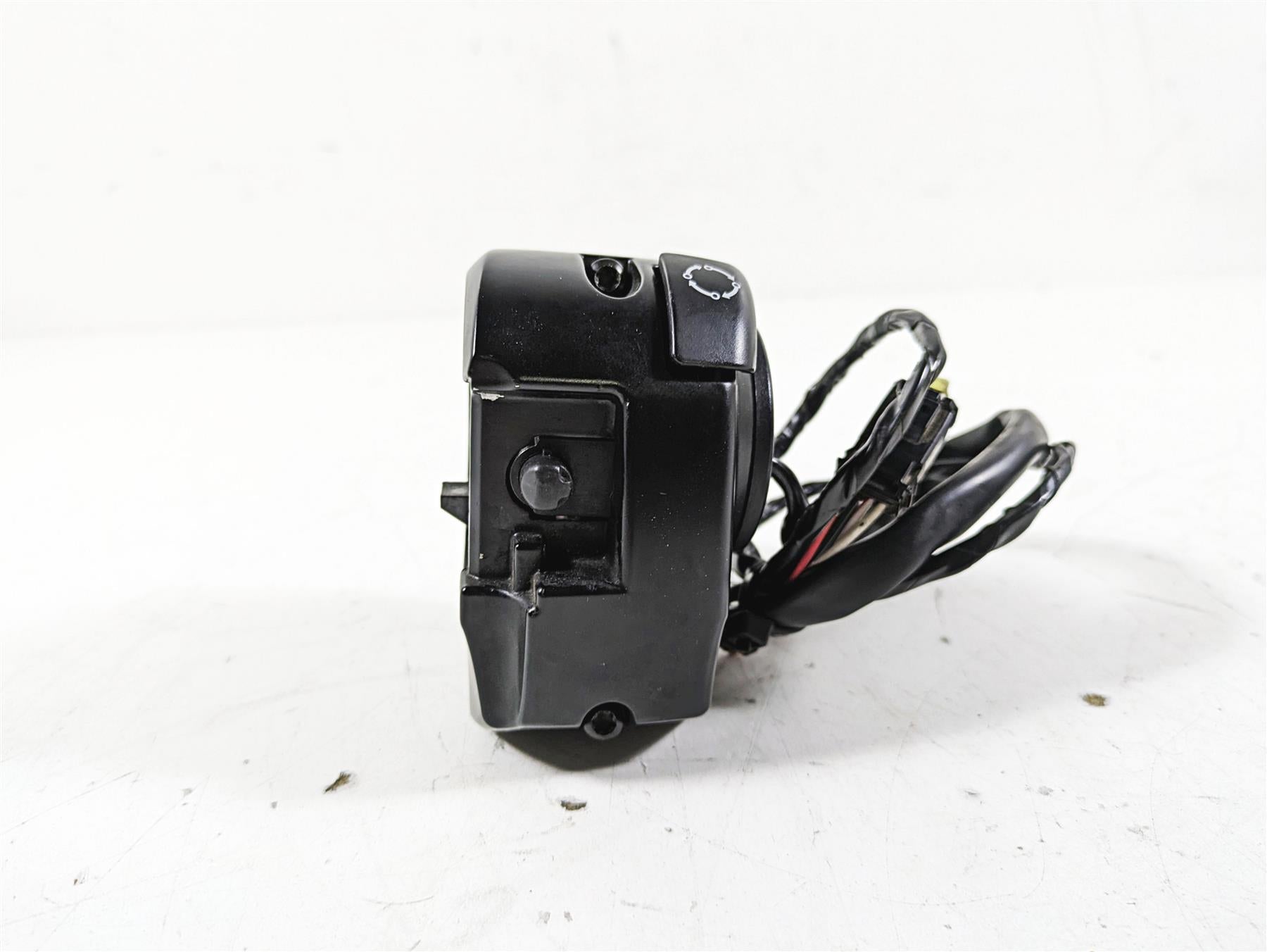 2015 Harley Touring FLHXS Street Glide Left Hand Cruise Control Switch 71500128B {{ shop.shopifyCountryName }} - Mototech271