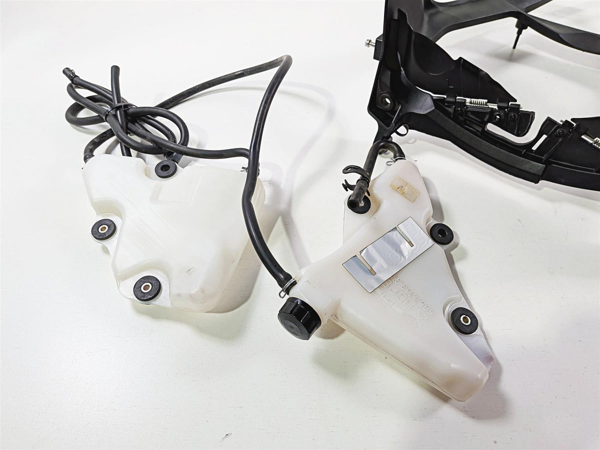 2019 Ducati Panigale V4S V4 S Corse Radiator Shroud & Reservoir Set 48411501C {{ shop.shopifyCountryName }} - Mototech271