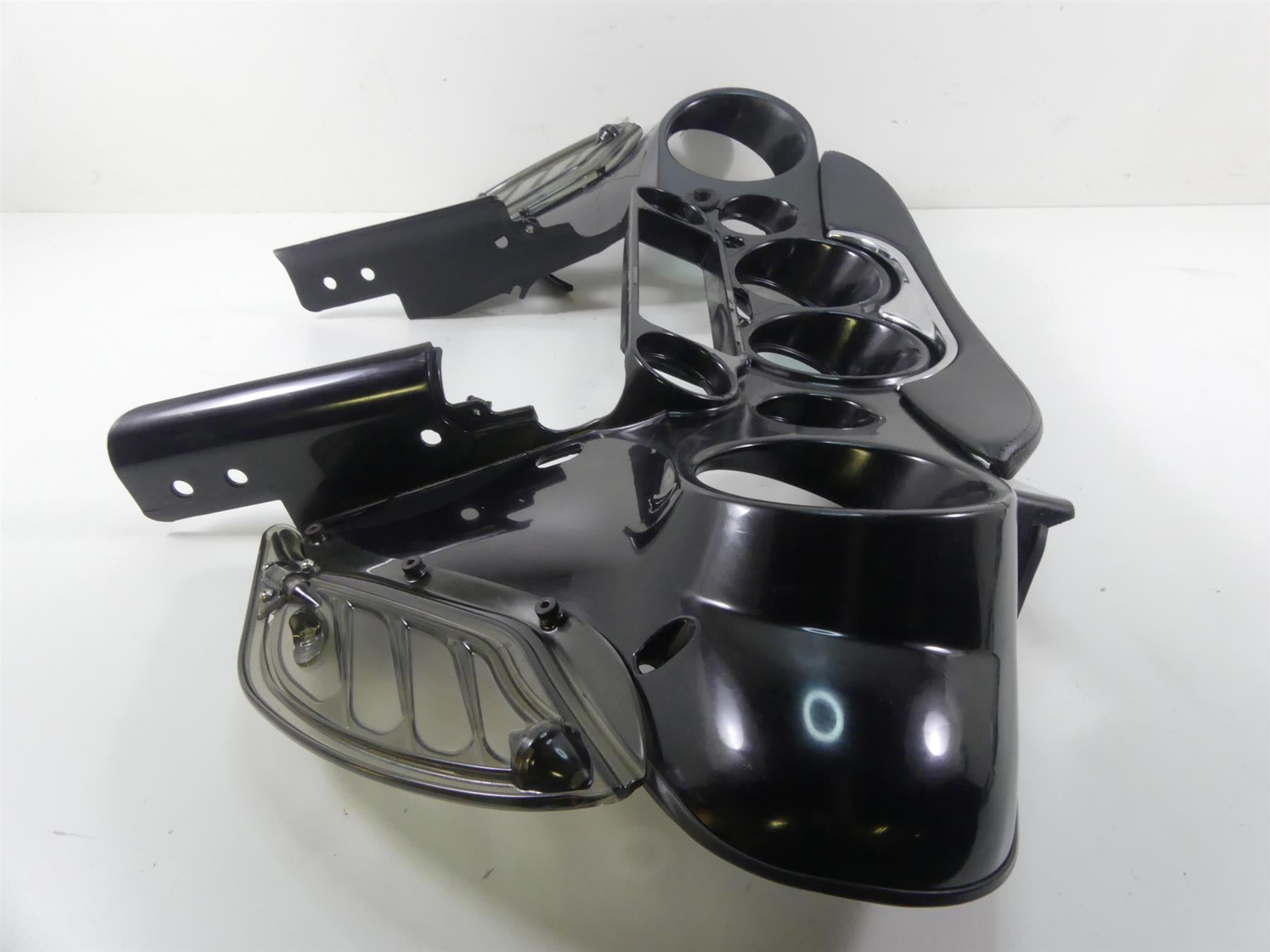 2004 Harley FLHTC SE CVO Electra Glide Front Inner Nose Fairing & Wings 58546-04 {{ shop.shopifyCountryName }} - Mototech271