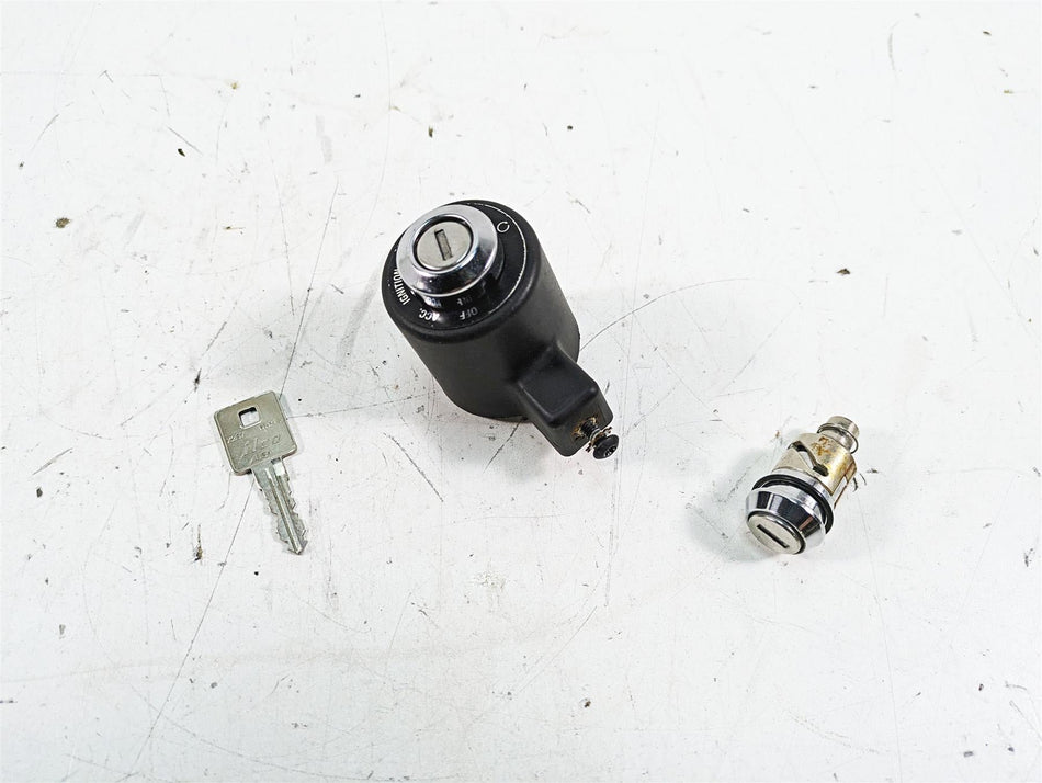 2019 Harley XL883N Sportster Iron Ignition Switch Steering Lock Set 71400083 {{ shop.shopifyCountryName }} - Mototech271