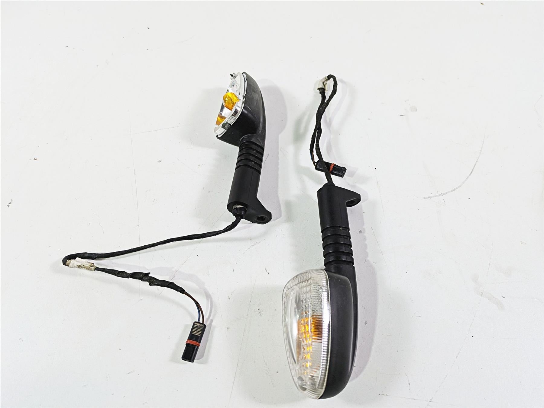 2012 BMW R1200R K27 Front Blinker Turn Signal Set - Read 63137667771 63137667772 {{ shop.shopifyCountryName }} - Mototech271