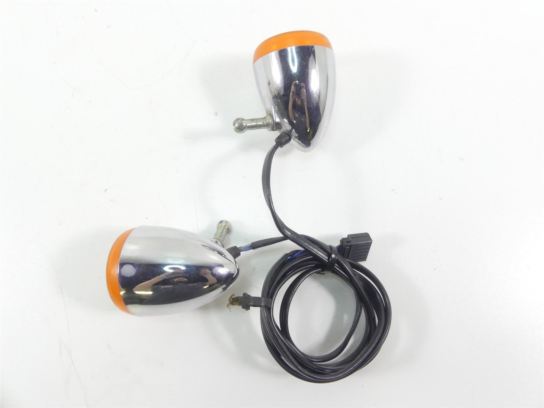 2006 Harley Sportster XL1200 Custom Front Turn Signal Blinker Set 68972-00 {{ shop.shopifyCountryName }} - Mototech271