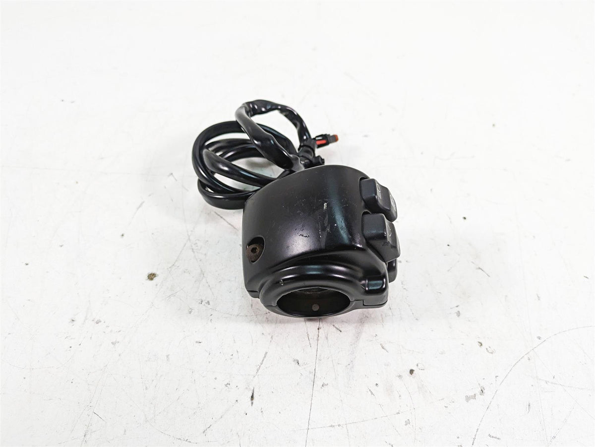 2017 Harley XL883 N Sportster Iron Left Hand Turn Signal Control Switch 71500117 {{ shop.shopifyCountryName }} - Mototech271