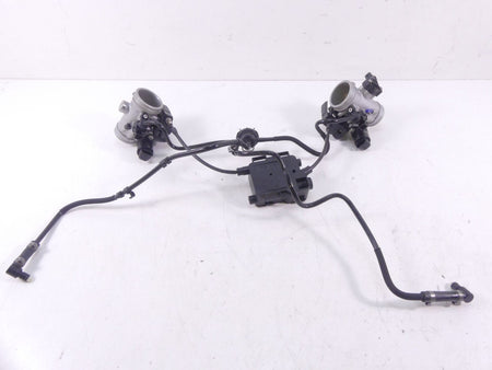 2005 BMW R1200GS K25 Bing Throttle Body Bodies Fuel Injection - Read 13547672731 {{ shop.shopifyCountryName }} - Mototech271