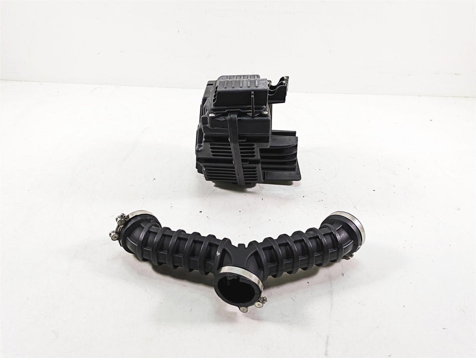 2013 Moto Guzzi V7 750 Stone Air Box Cleaner Breather & Y-Pipe 8878421 {{ shop.shopifyCountryName }} - Mototech271