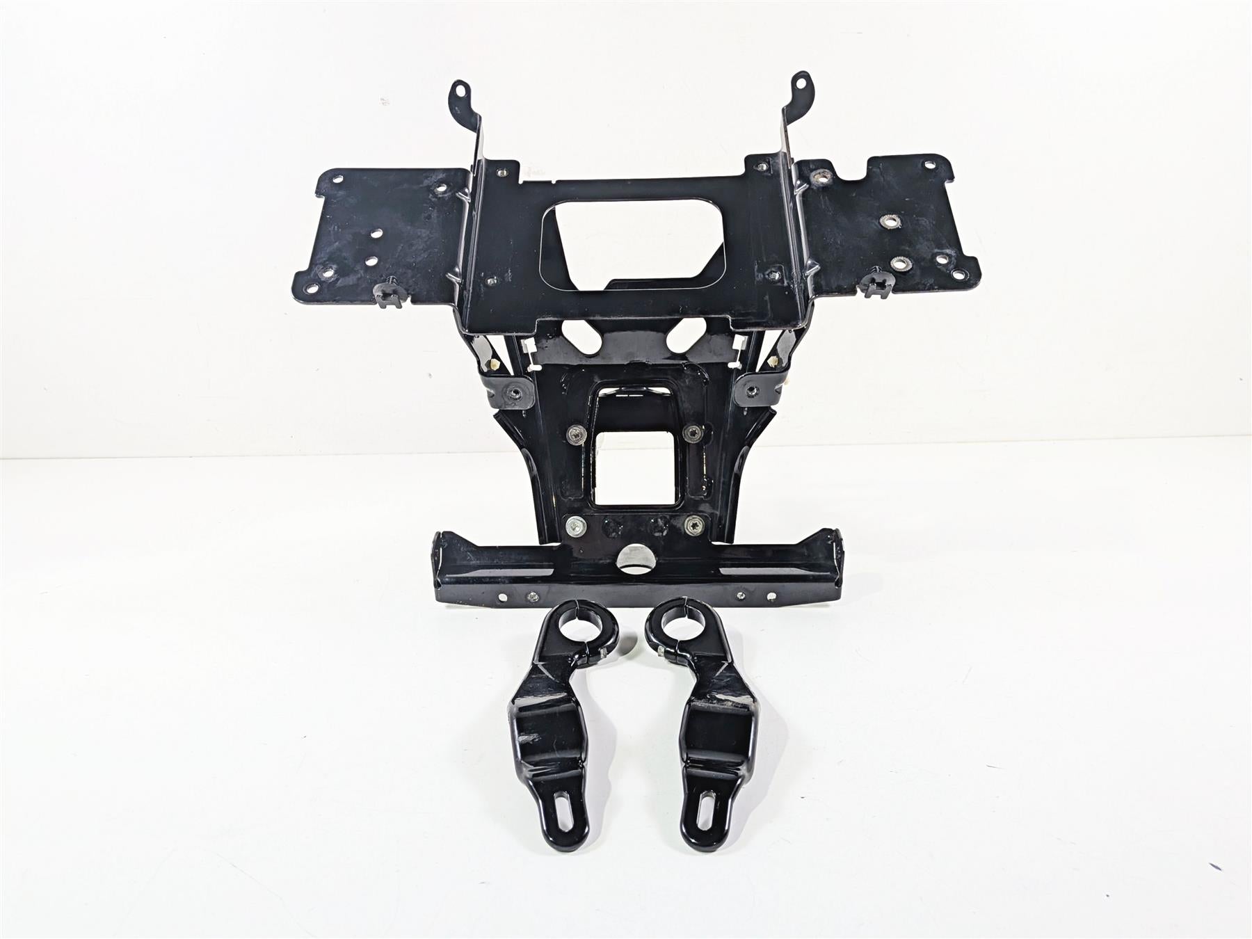 2020 Harley Touring FLTRK Road Glide Front Fairing Support Mount Set 47200217 {{ shop.shopifyCountryName }} - Mototech271