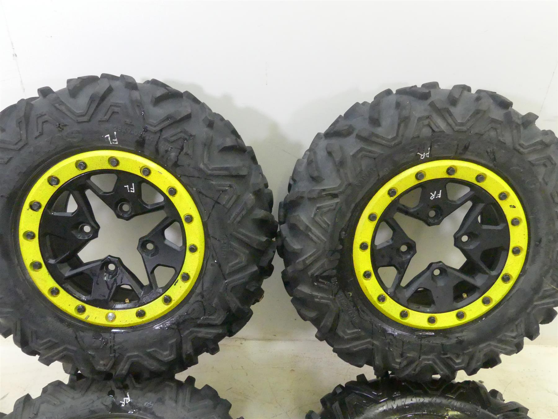 2017 Can Am Maverick X3 XDS Turbo R Oem Wheel Maxxis Tire Set -Read 705401965 {{ shop.shopifyCountryName }} - Mototech271