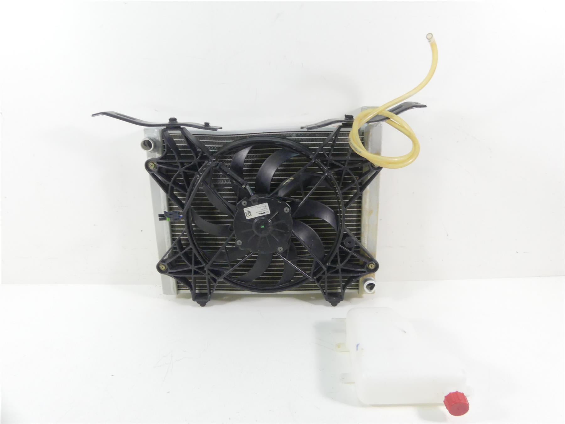 2019 Polaris General 1000 EPS Radiator Fan Reservoir Hoses Set - Dented 1240745