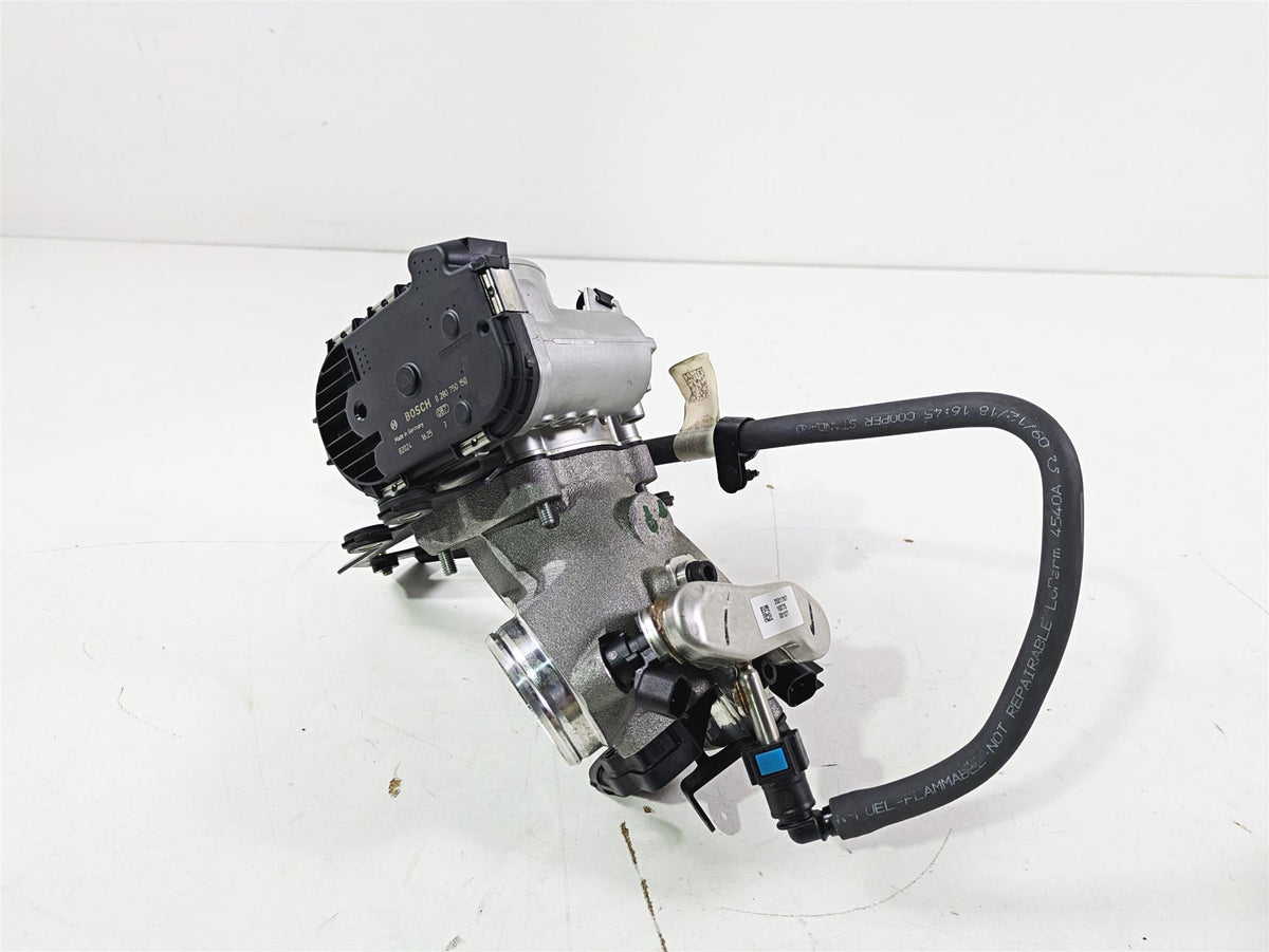 2019 Indian Chieftain Limited Throttle Body & Intake Manifold 1204685 {{ shop.shopifyCountryName }} - Mototech271
