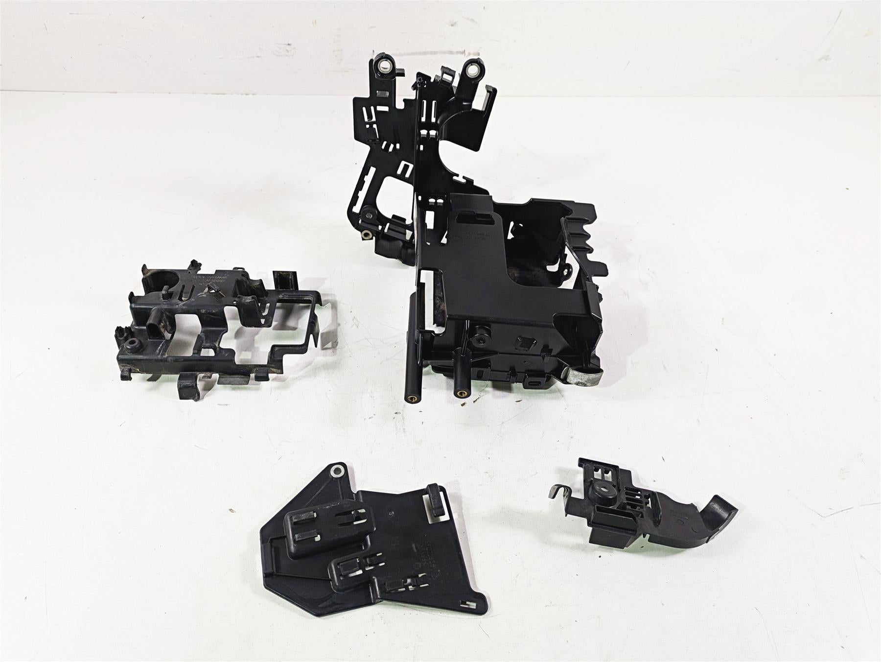 2018 Harley FXBR Softail Breakout Electrical Carrier Battery Set 69201632 {{ shop.shopifyCountryName }} - Mototech271