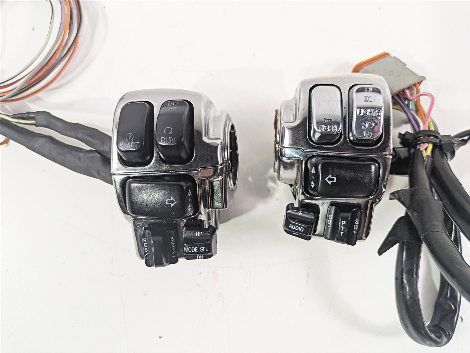2001 Harley Touring FLHX Street Glide Chrome Control Switch Set 71685-06A {{ shop.shopifyCountryName }} - Mototech271