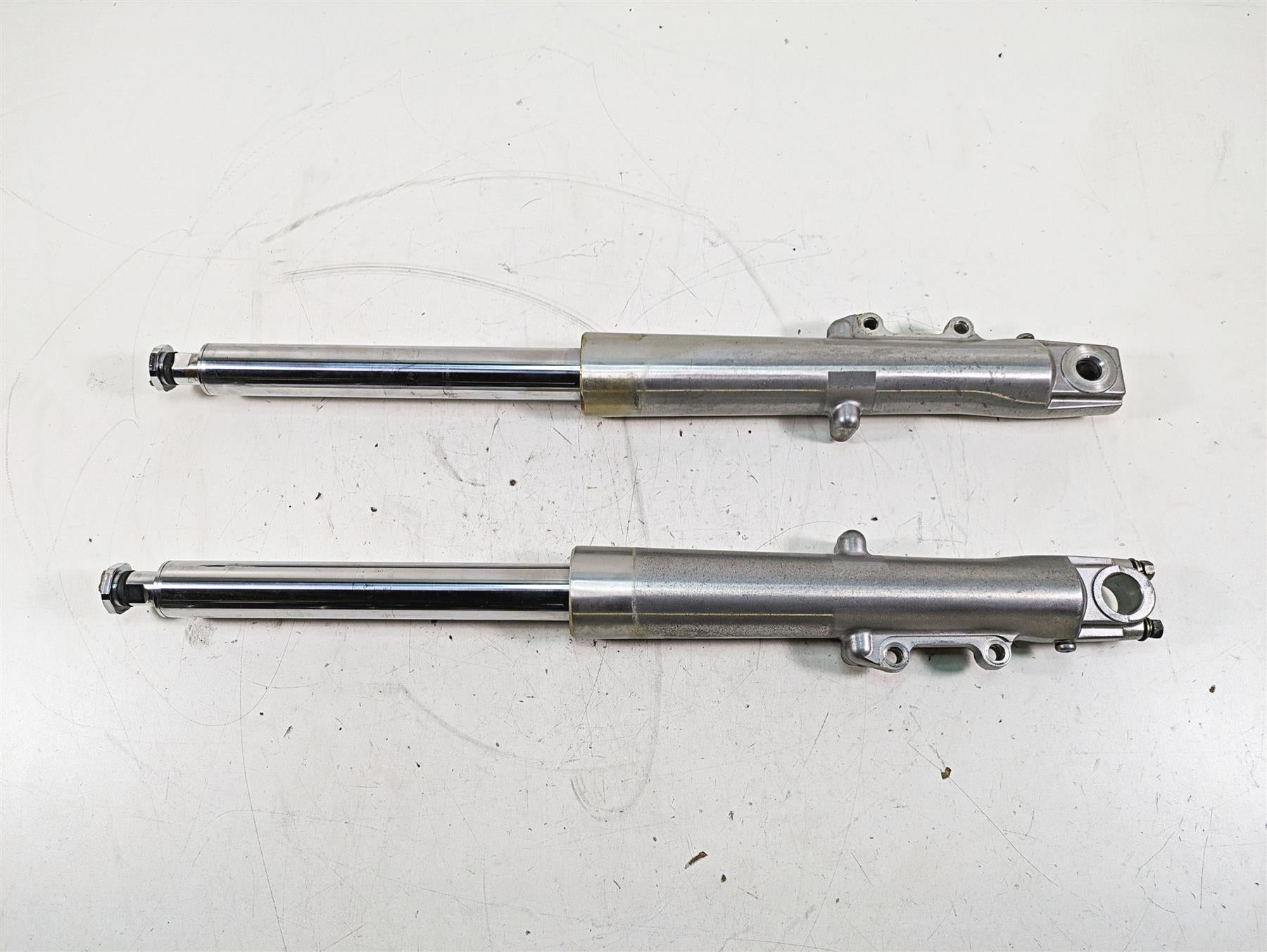 2008 Harley FLHTCU Electra Glide Front Dual Disc Fork Leg Set - Read 46497-02A