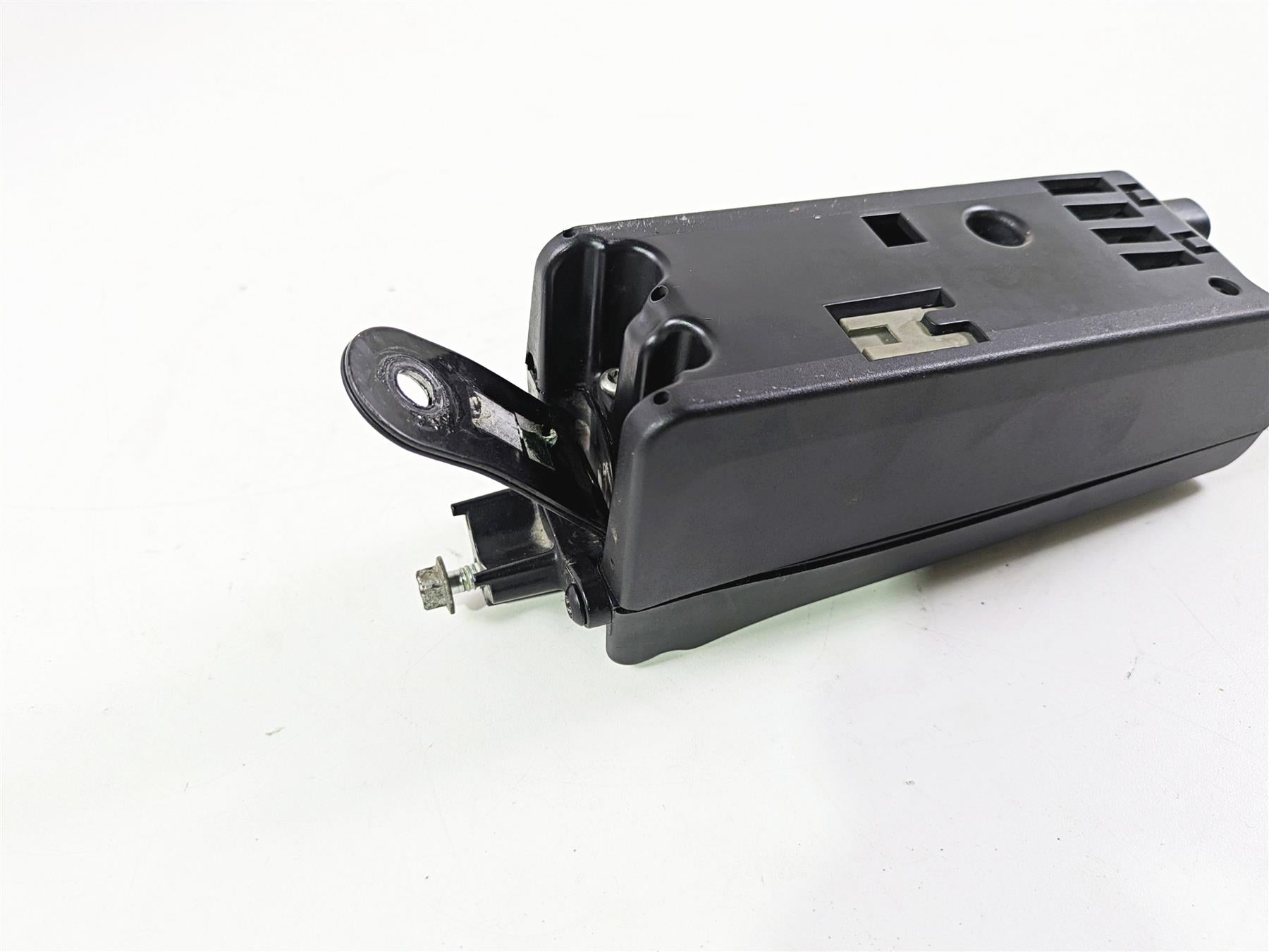 2020 Harley Softail FXST Standard Horn Mount & Wiring Box 69202599 {{ shop.shopifyCountryName }} - Mototech271