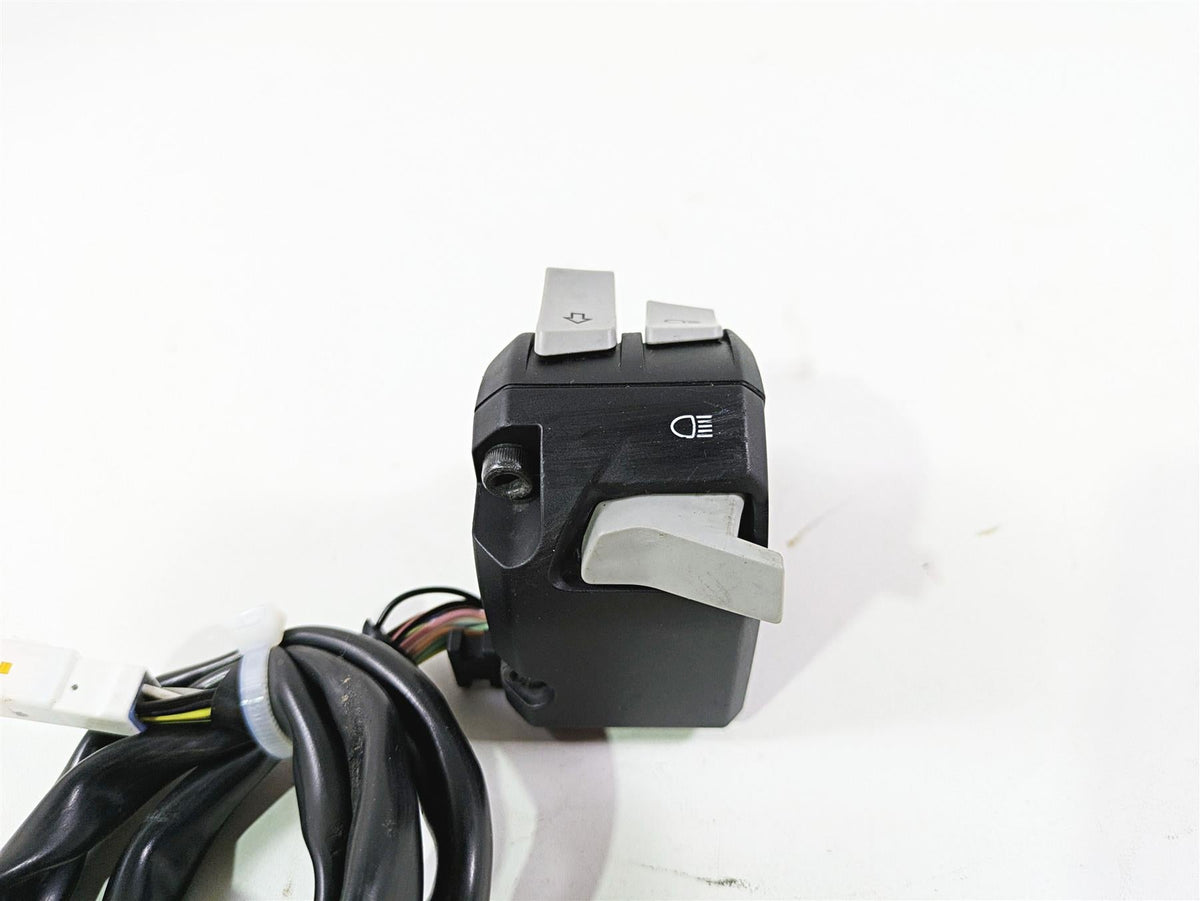 2019 Ducati Supersport 939 S Left Hand Turn Signal Control Switch 65110241C {{ shop.shopifyCountryName }} - Mototech271