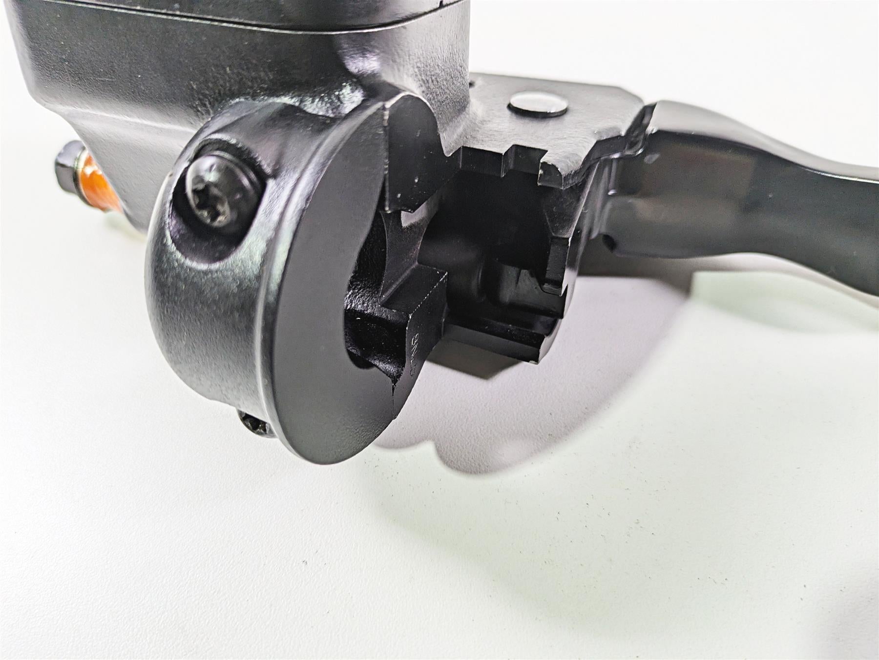 2019 Harley Softail FXDR 114 Front Brake Master Cylinder 5/8 15.8mm 41700594 {{ shop.shopifyCountryName }} - Mototech271