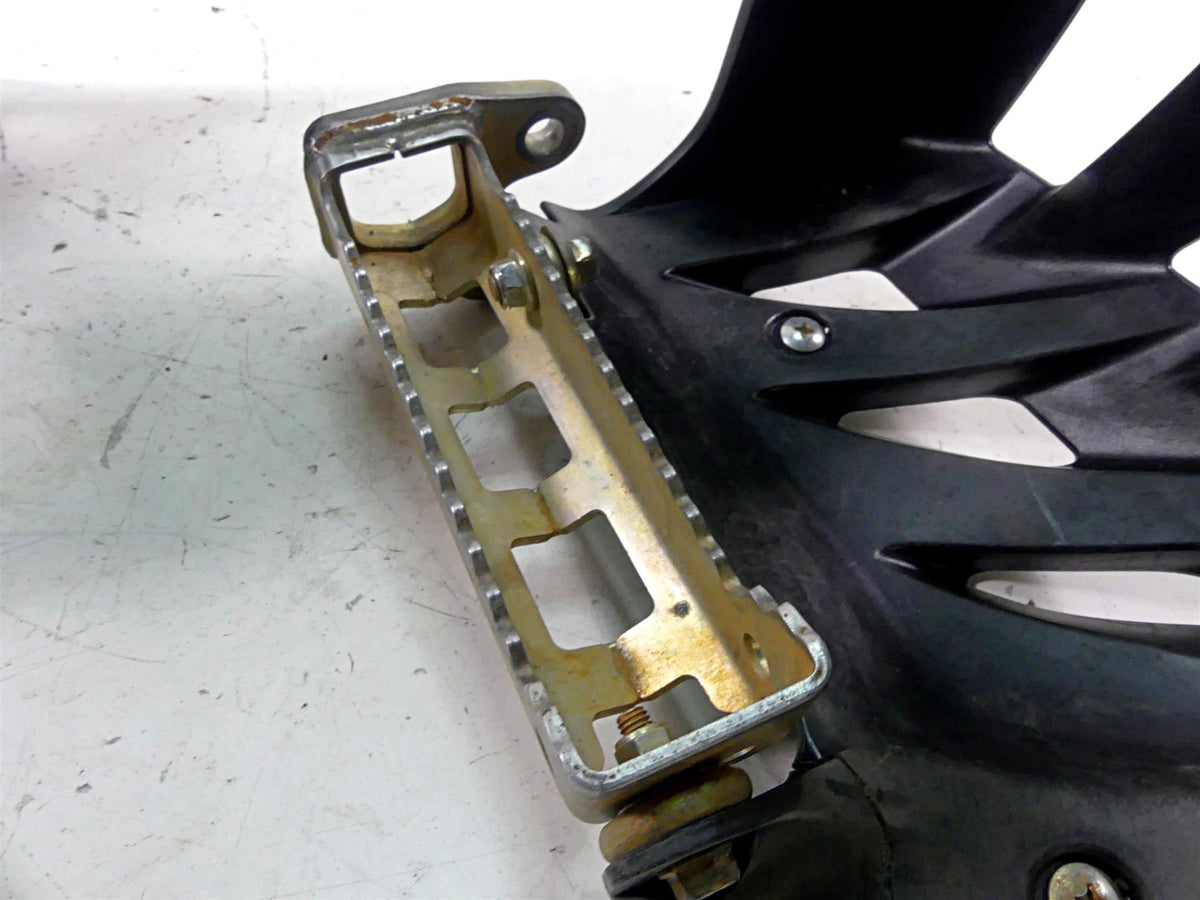 2020 Yamaha YFM 700 Raptor Foot Peg Rest Set L 1PE-F7411-00-00 R 1PE-F7421-00-00 {{ shop.shopifyCountryName }} - Mototech271