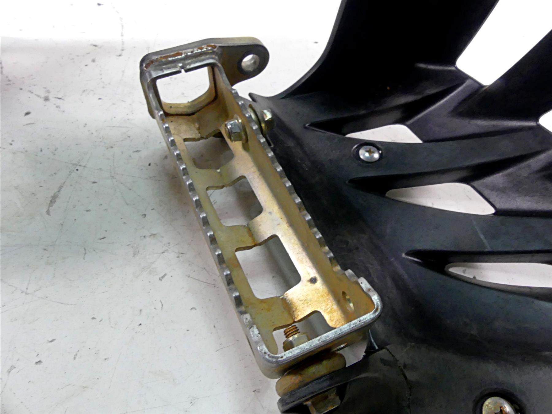 2020 Yamaha YFM 700 Raptor Foot Peg Rest Set L 1PE-F7411-00-00 R 1PE ...