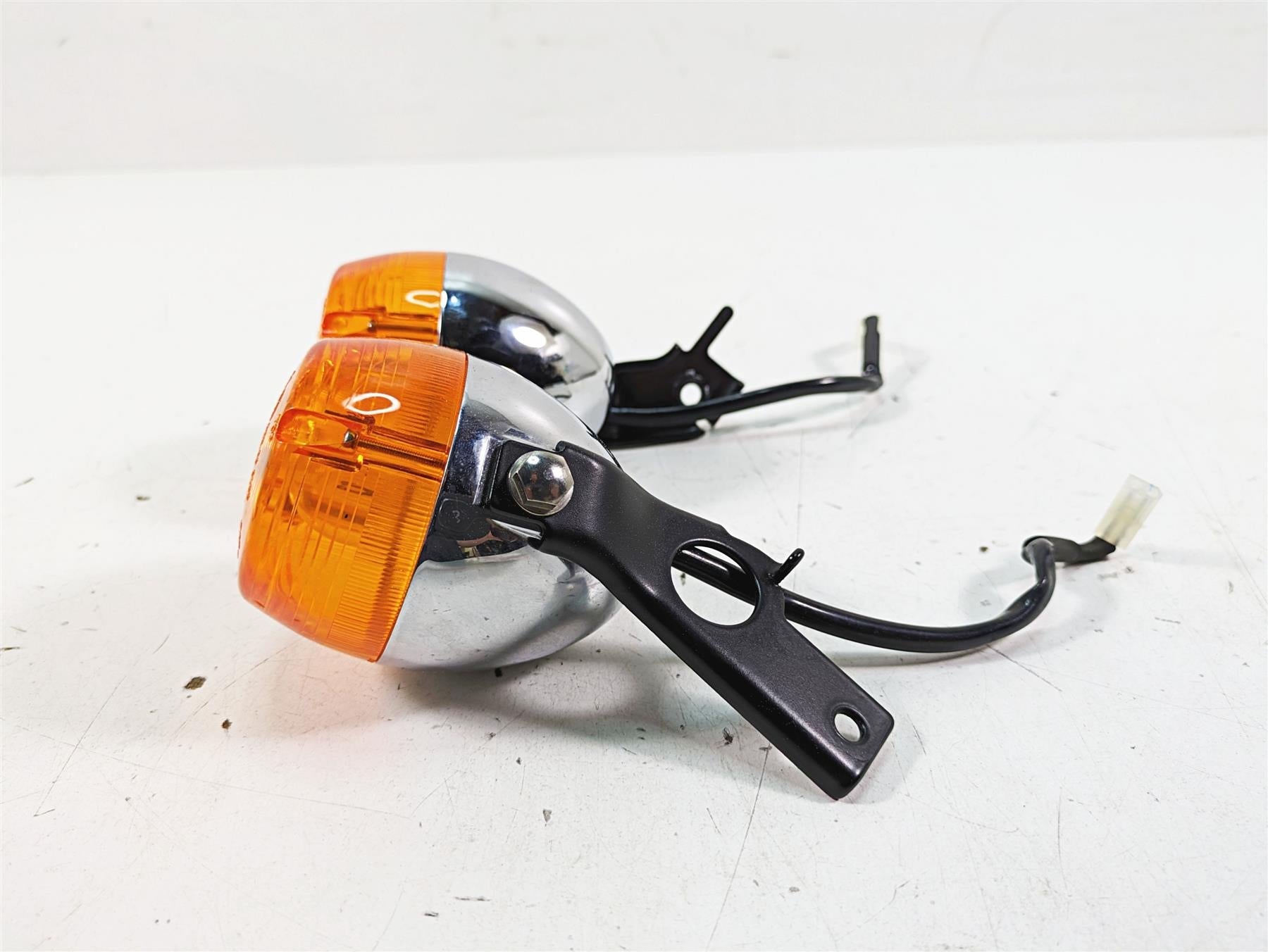 2011 Triumph America Front Blinker Turn Signal Set T2700234 {{ shop.shopifyCountryName }} - Mototech271