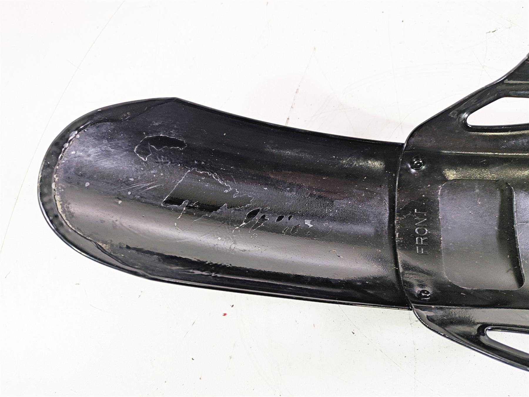 2011 Harley FXDC Dyna Super Glide Front Fender 60139-06B {{ shop.shopifyCountryName }} - Mototech271