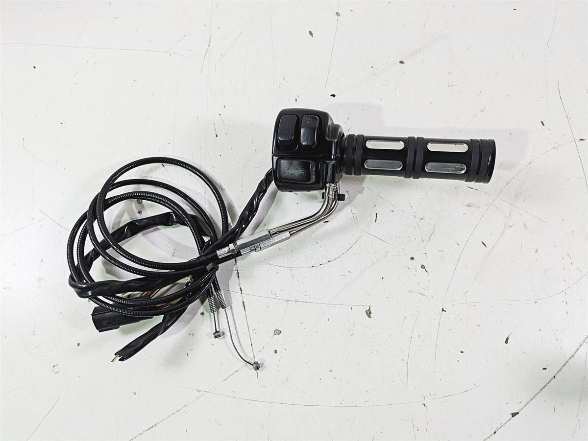 2012 Harley VRSCF Muscle V Rod Right Hand Control Switch - Read 71684-06A {{ shop.shopifyCountryName }} - Mototech271