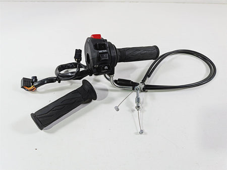 2024 Suzuki GSXR 600 Right Hand Control Switch & Throttle Grip 37200-47H30 {{ shop.shopifyCountryName }} - Mototech271