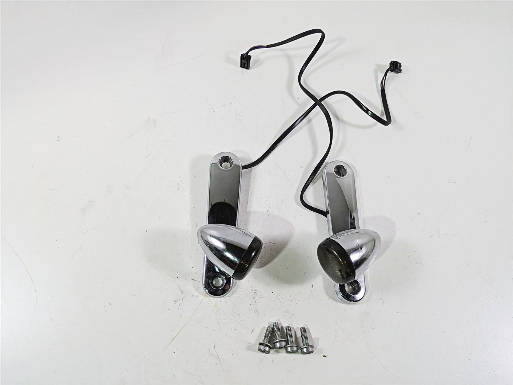 2010 Harley Touring FLHX Street Glide Front Blinker & Mounts 69278-06 69279-06 | Mototech271