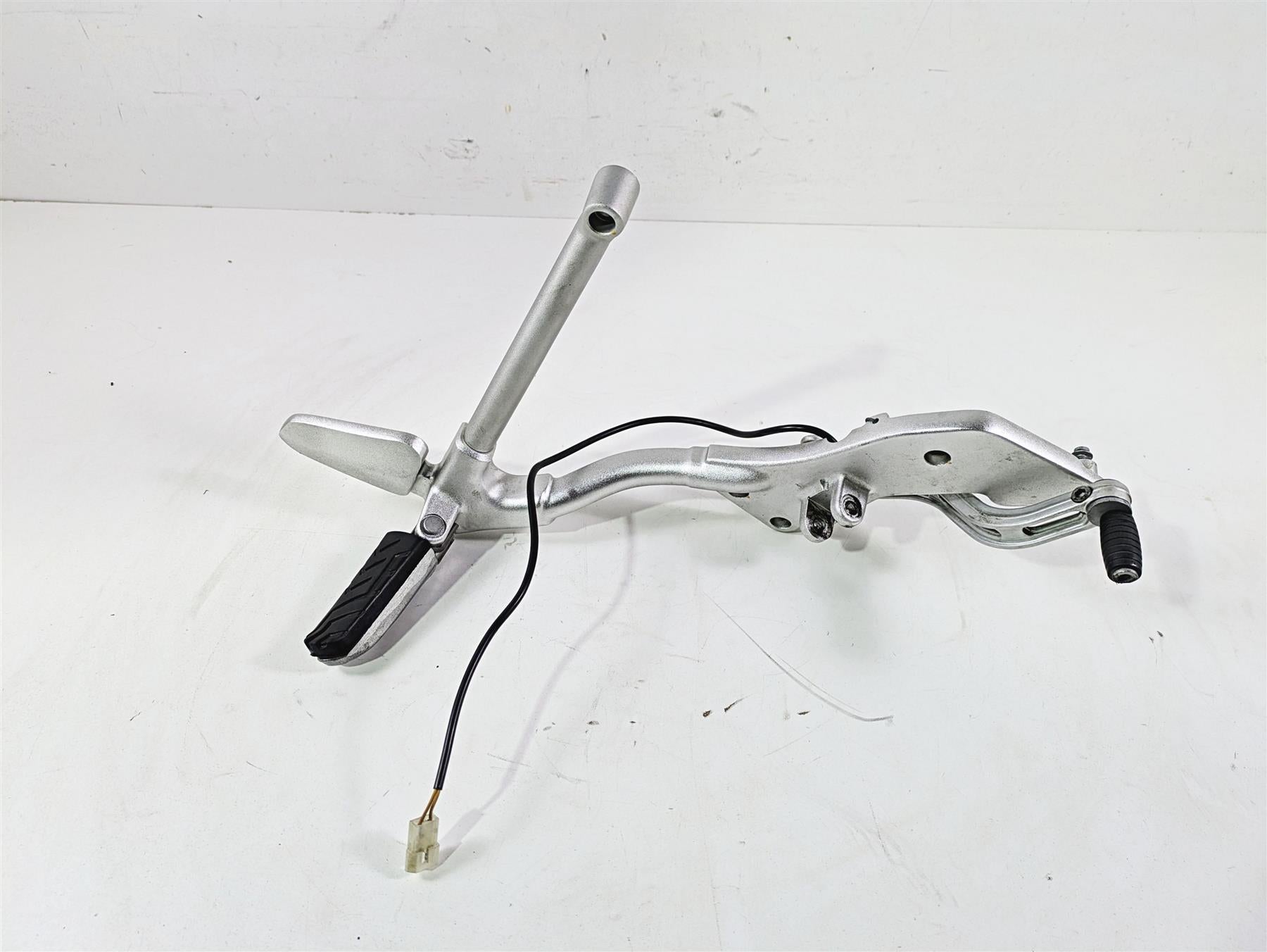 2016 Moto Guzzi Stelvio 1200 8V NTX Right Footpeg Mount & Brake Pedal 886987 | Mototech271