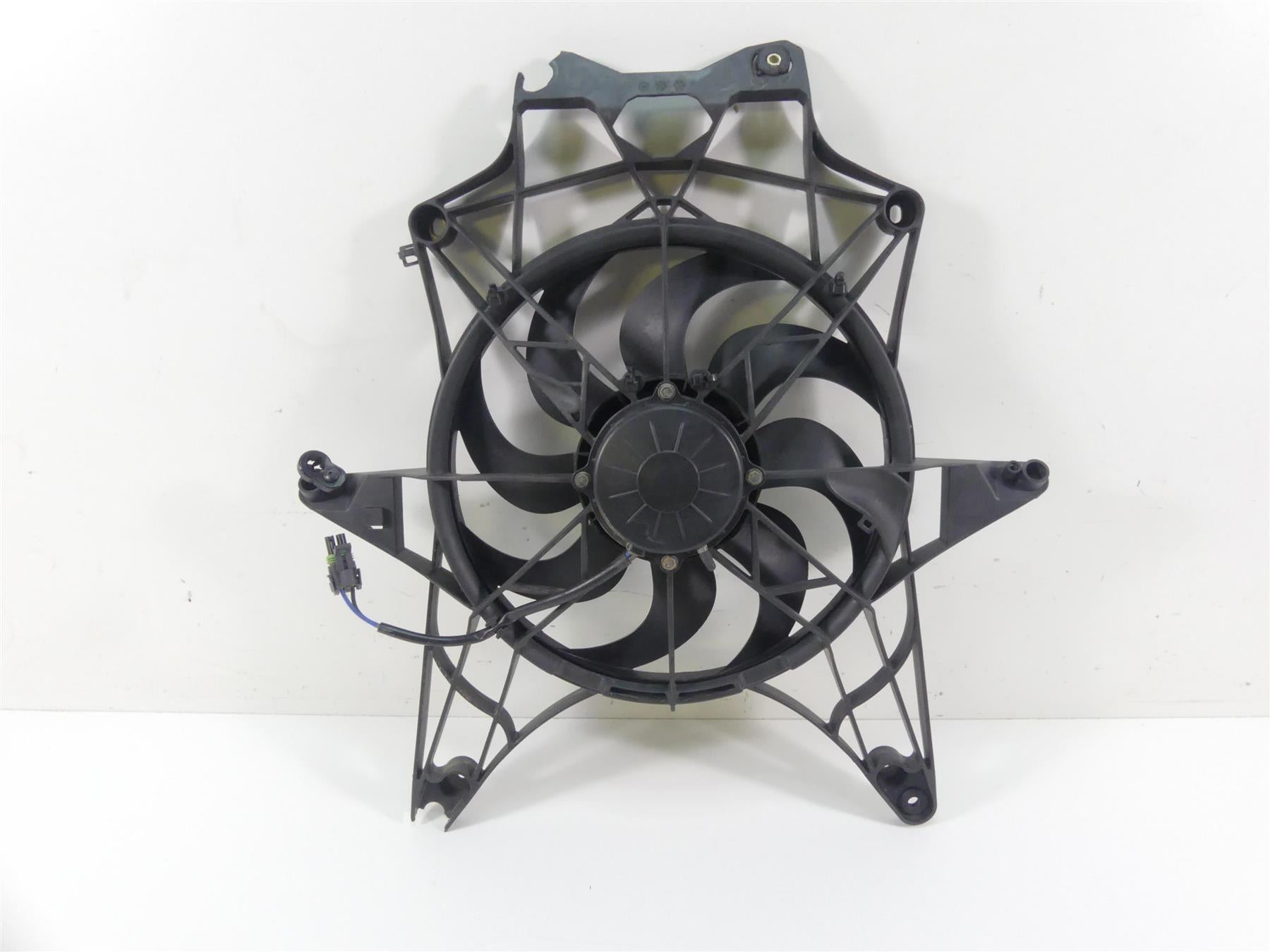 2018 Can Am Maverick X3 Turbo STD Radiator Cooler Fan - Read 709200588 {{ shop.shopifyCountryName }} - Mototech271