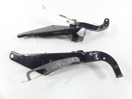 2009 Harley FLHTCU SE4 CVO E-Glide Front Fairing Mount Set - Read 58478-96B {{ shop.shopifyCountryName }} - Mototech271