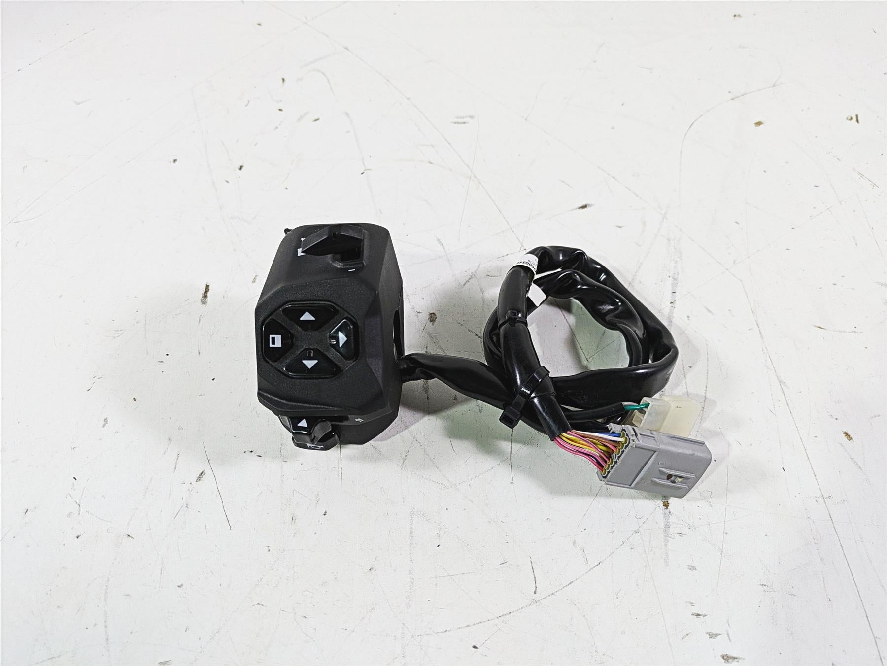 2021 Aprilia RS660 Select Cruise Left Hand Control Switch 2D000548 {{ shop.shopifyCountryName }} - Mototech271