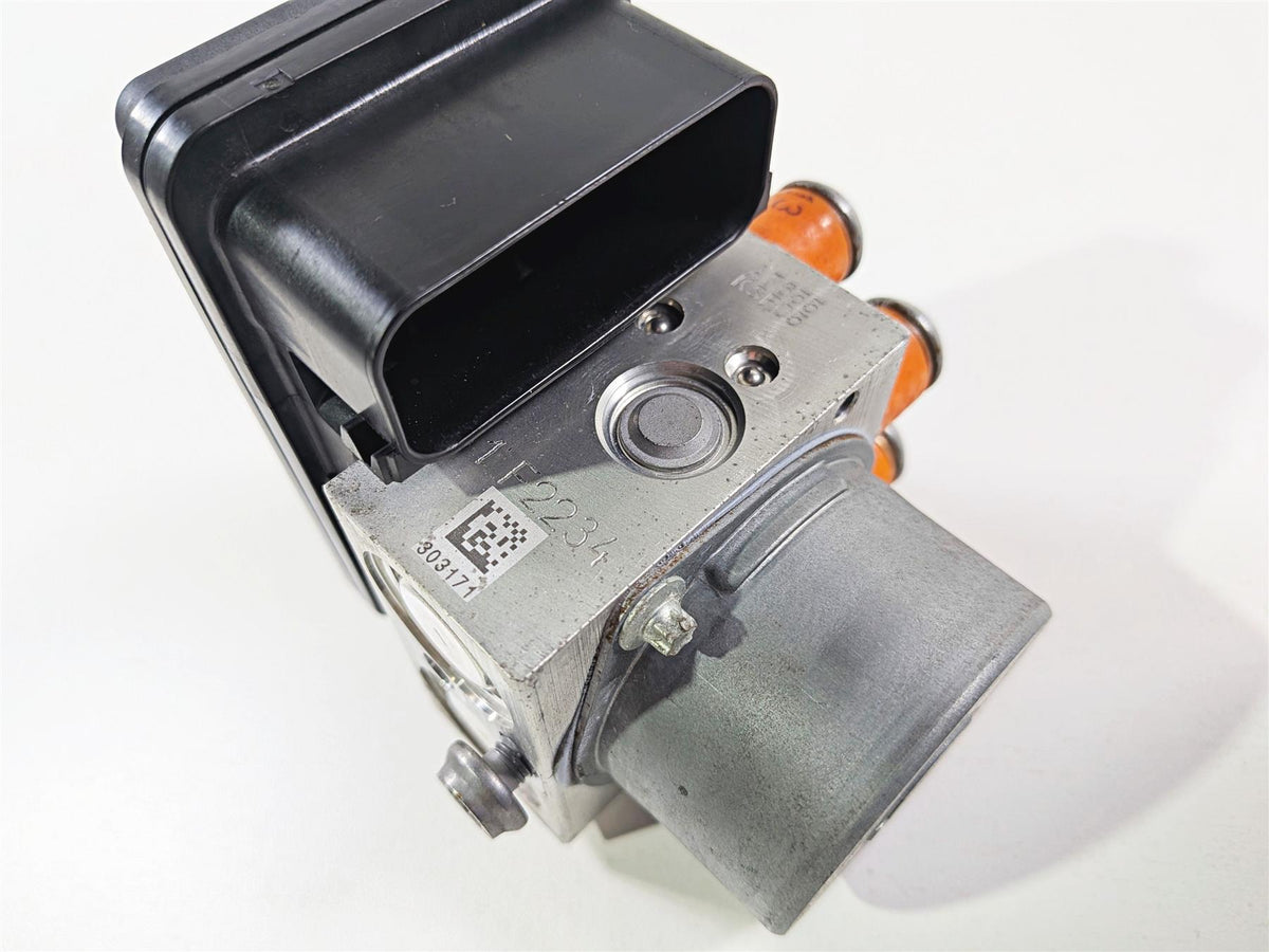 2023 BMW R nineT Scrambler K23 Abs Brake Pump Control Module 34518393178 {{ shop.shopifyCountryName }} - Mototech271